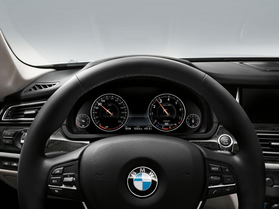 BMW 750d xDrive 2012 года  (фото 11 из 54)